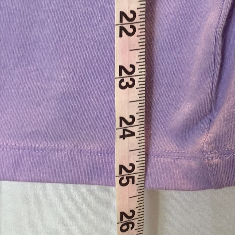 PINK Victoria’s Secret short sleeve v-neck shirt lavender size medium - Picture 5 of 7
